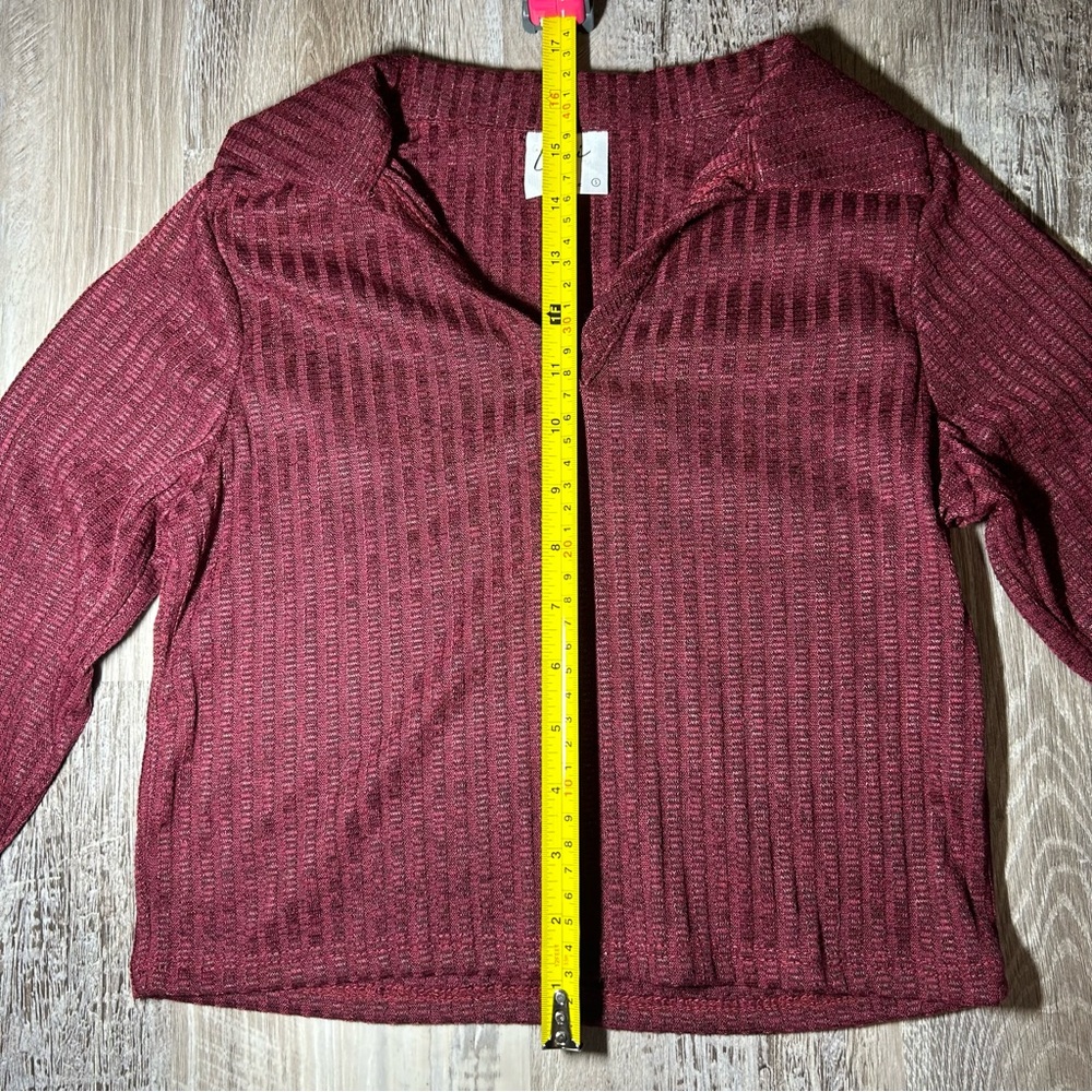 Olivia Rae Red Ribbed Crop Blouse Small - Picture 5 of 6